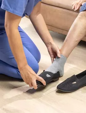 Heotia. Aide aux personnes âgées. Accompagnement à domicile, Maladies d’Alzheimer, Parkinson , Aide aux Maladies neurodégénératives, Aide à domicile pour personnes âgées. Nord Ardèche Drôme.