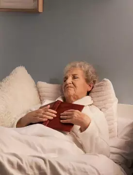 Heotia. Aide aux personnes âgées. Accompagnement à domicile, Maladies d’Alzheimer, Parkinson , Aide aux Maladies neurodégénératives, Aide à domicile pour personnes âgées. Nord Ardèche Drôme.