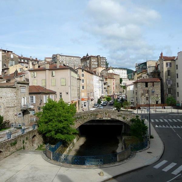 Aide à domicile Nord Ardèche Annonay Personnes âgées.